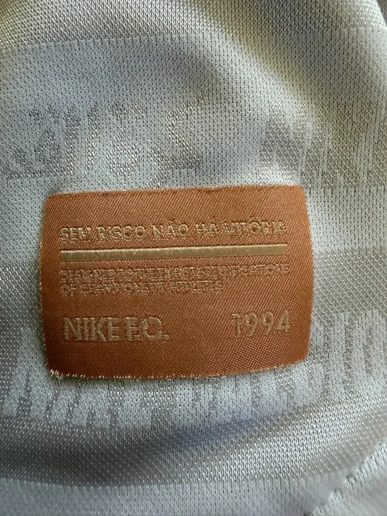 Nike Black Tee with White Swoosh - Picture 7 of 7